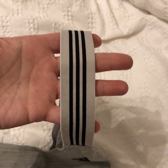 Adidas Racerback Active Top Size Small - Picture 3 of 7